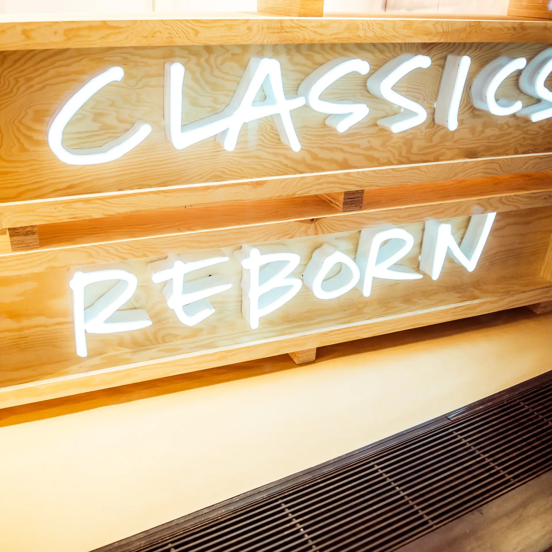 Profilbuchstaben Frontleuchter von AR Display