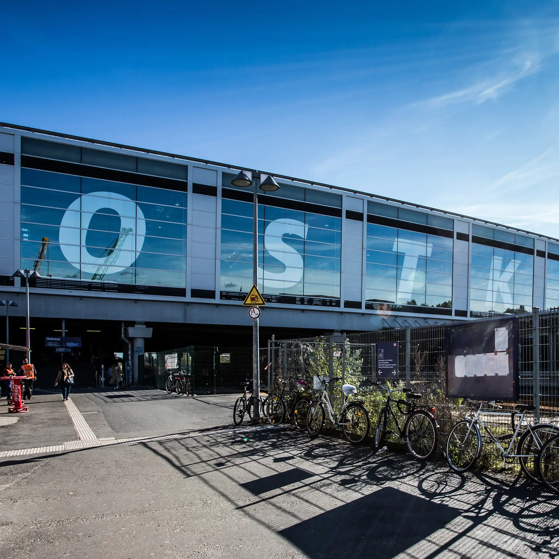 Folienplot für Bahnhof Ostkreuz von AR Display